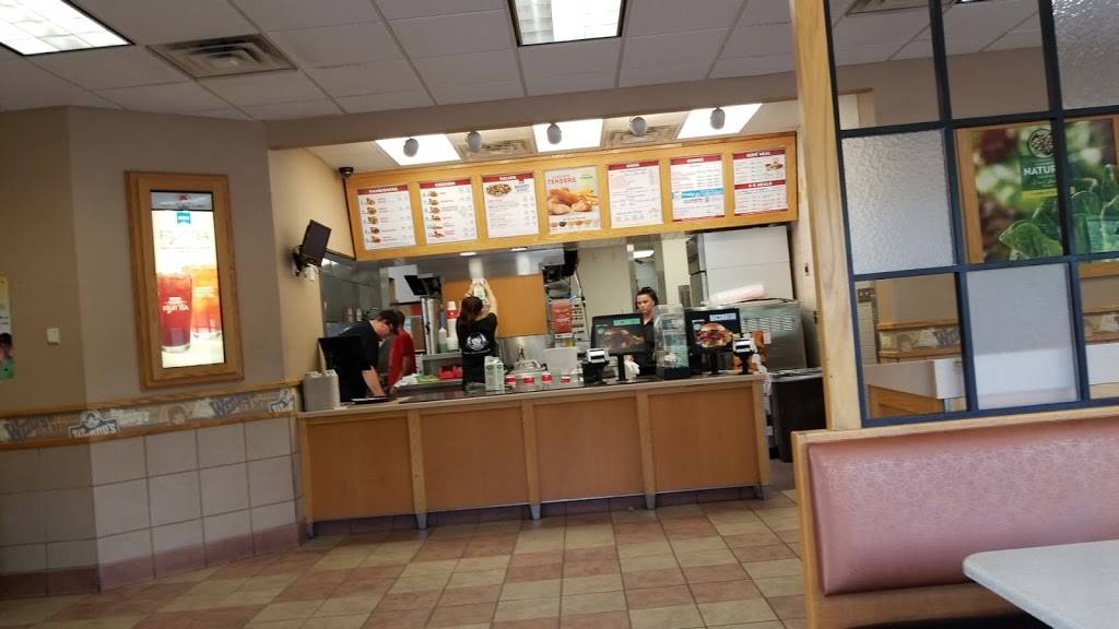 Wendy's - Restaurant | 57 Carothers Rd, Newport, KY 41071, USA