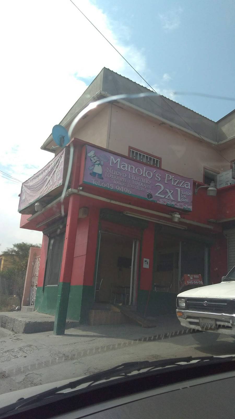 Manolos Pizza La Presa | restaurant | San Bartolo 18007, Lomas de la Presa, 22125 Tijuana, B.C., Mexico | 016646459496 OR +52 664 645 9496