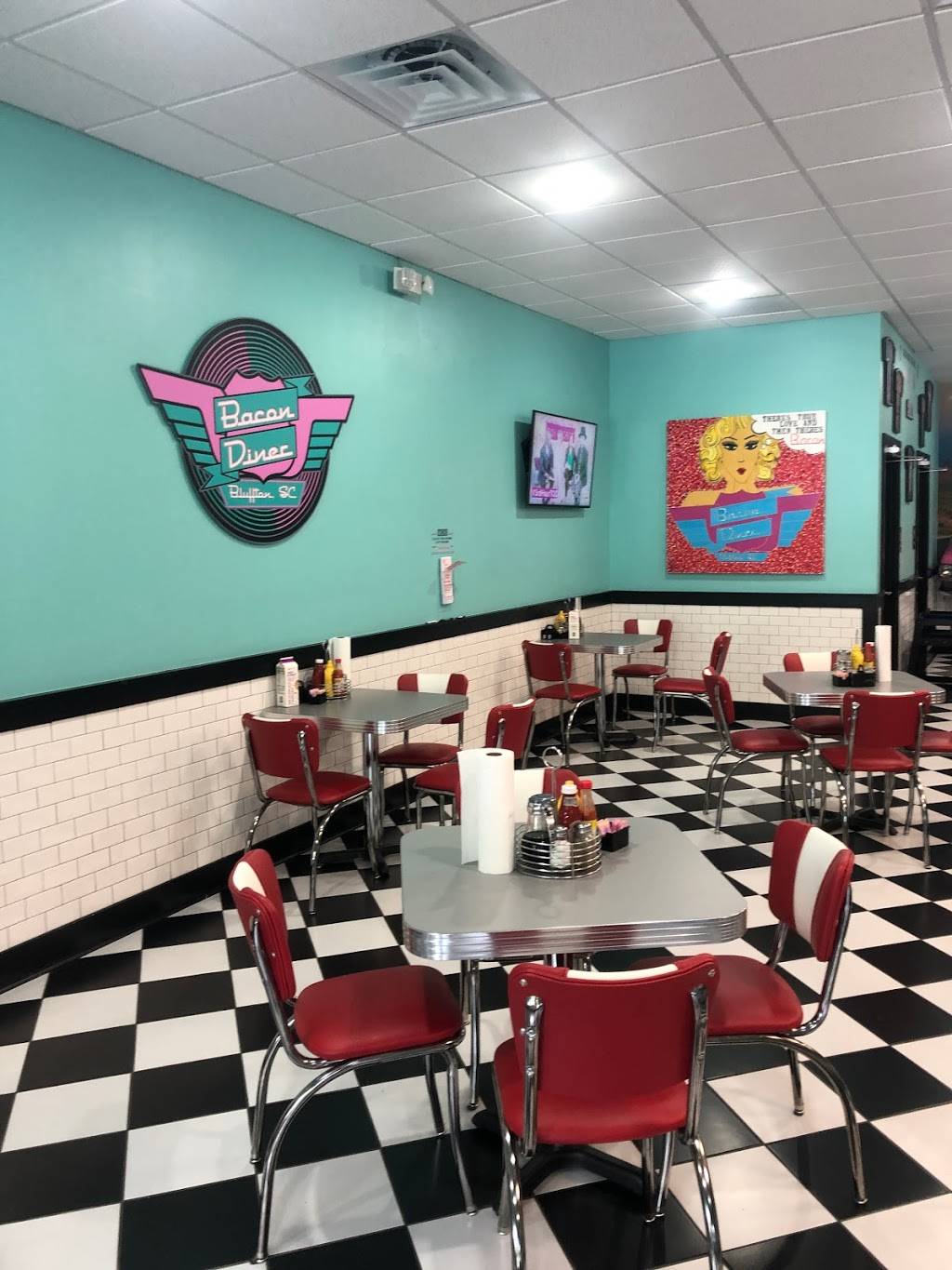 Bacon Diner | restaurant | 4 Oliver Ct, Bluffton, SC 29910, USA | 8432273012 OR +1 843-227-3012