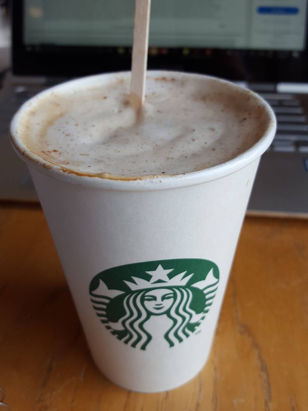 Starbucks | cafe | 7777 Bluebonnet Blvd #300, Baton Rouge, LA 70810, USA | 2257662784 OR +1 225-766-2784