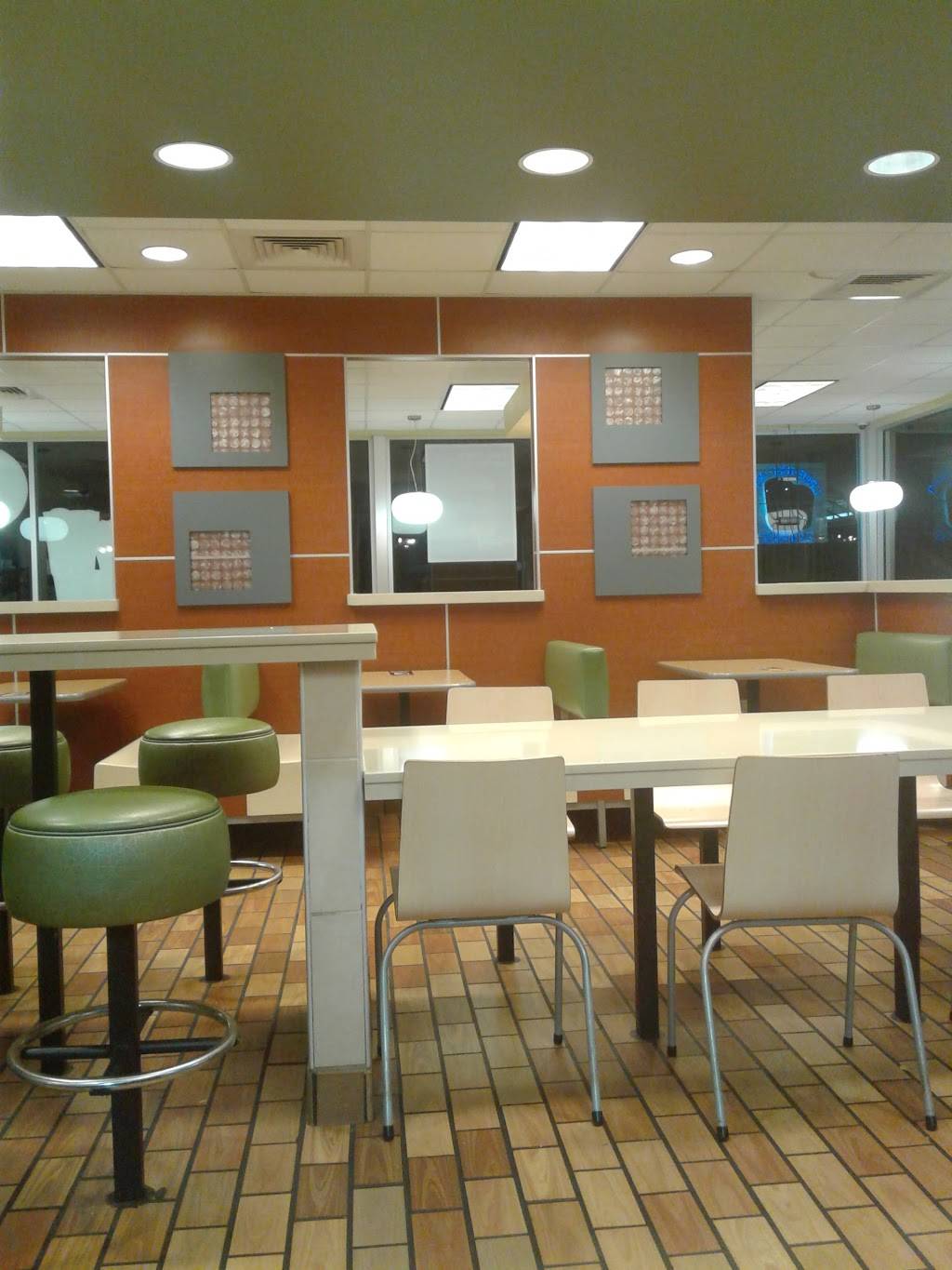 McDonalds | cafe | 475 US-29 N, Athens, GA 30601, USA | 7065490067 OR +1 706-549-0067