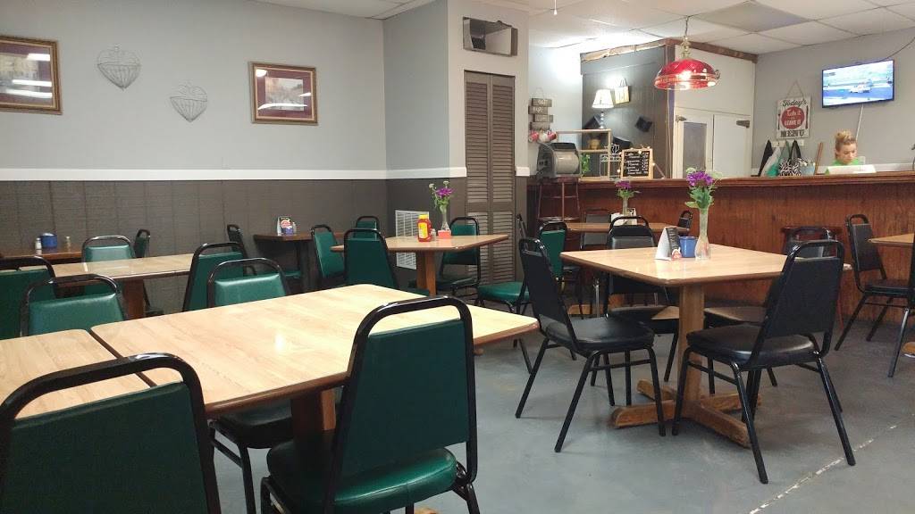 Dutzow Deli & Restaurant | restaurant | 11861 MO-94, Marthasville, MO 63357, USA | 6364332309 OR +1 636-433-2309