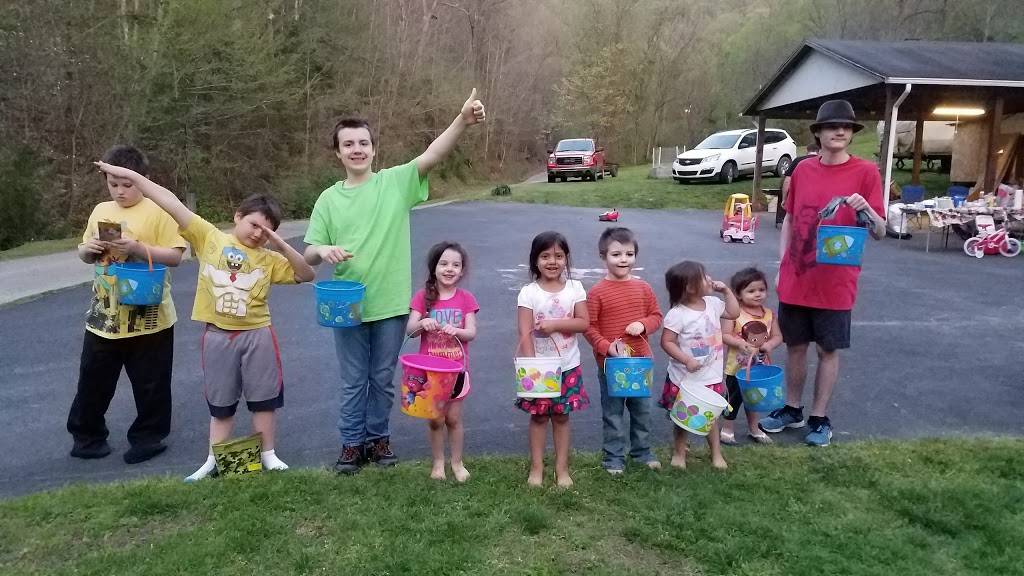 Jungle Jims Inflatables, LLC | bakery | 11477 Main St, Martin, KY 41649, USA | 6064227137 OR +1 606-422-7137