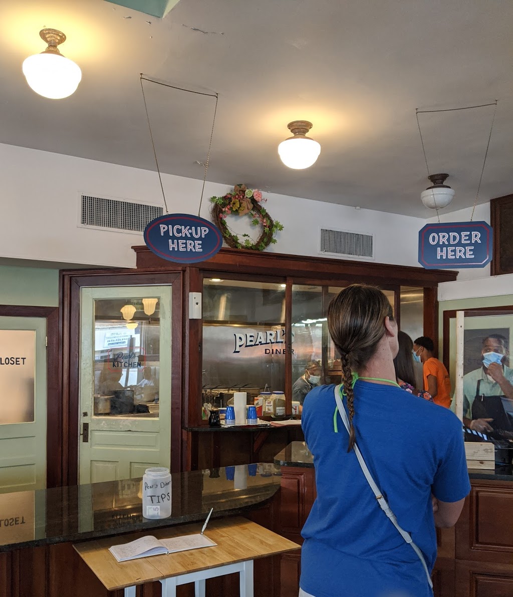 Pearl’s Diner | restaurant | 330 N Magnolia St, Laurel, MS 39440, USA | 6016820945 OR +1 601-682-0945