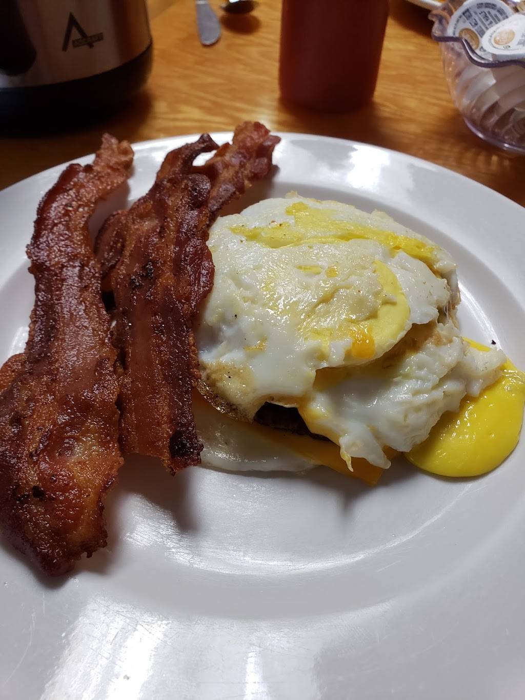 Sugar and Spice Eatery & Deli | bakery | 317 Nora St, Stoughton, WI 53589, USA | 6088739299 OR +1 608-873-9299