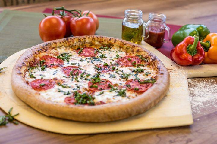 Stone Creek Pizza & Frozen Yogurt | meal delivery | 5330 Lilburn Stone Mountain Rd #108, Lilburn, GA 30047, USA | 6783315562 OR +1 678-331-5562
