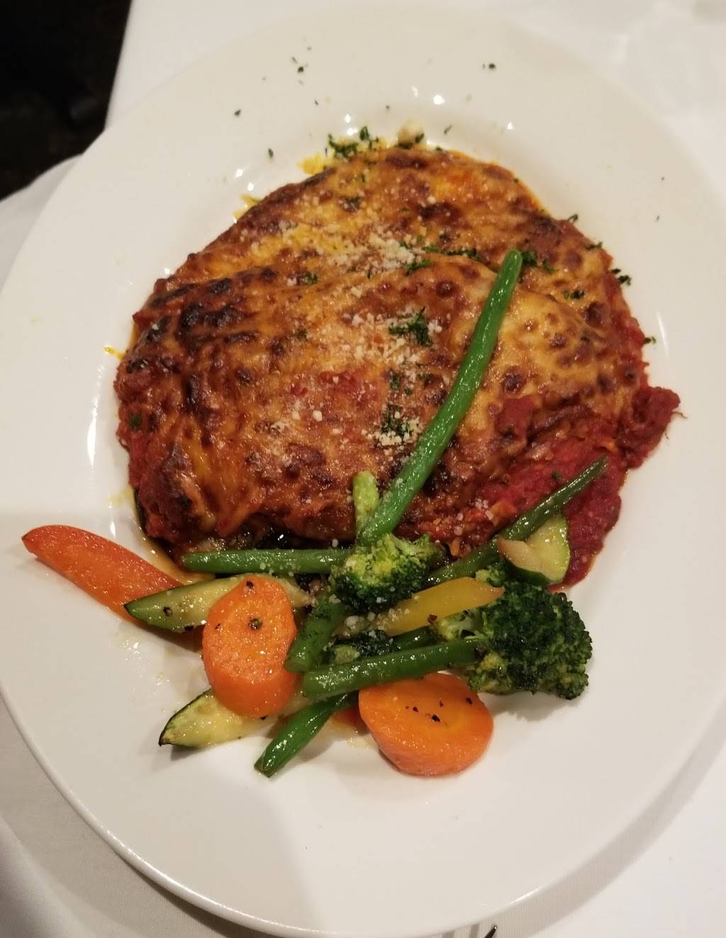 Notos Old World Italian Dining | night club | 6600 28th St SE, Grand Rapids, MI 49546, USA | 6164936686 OR +1 616-493-6686