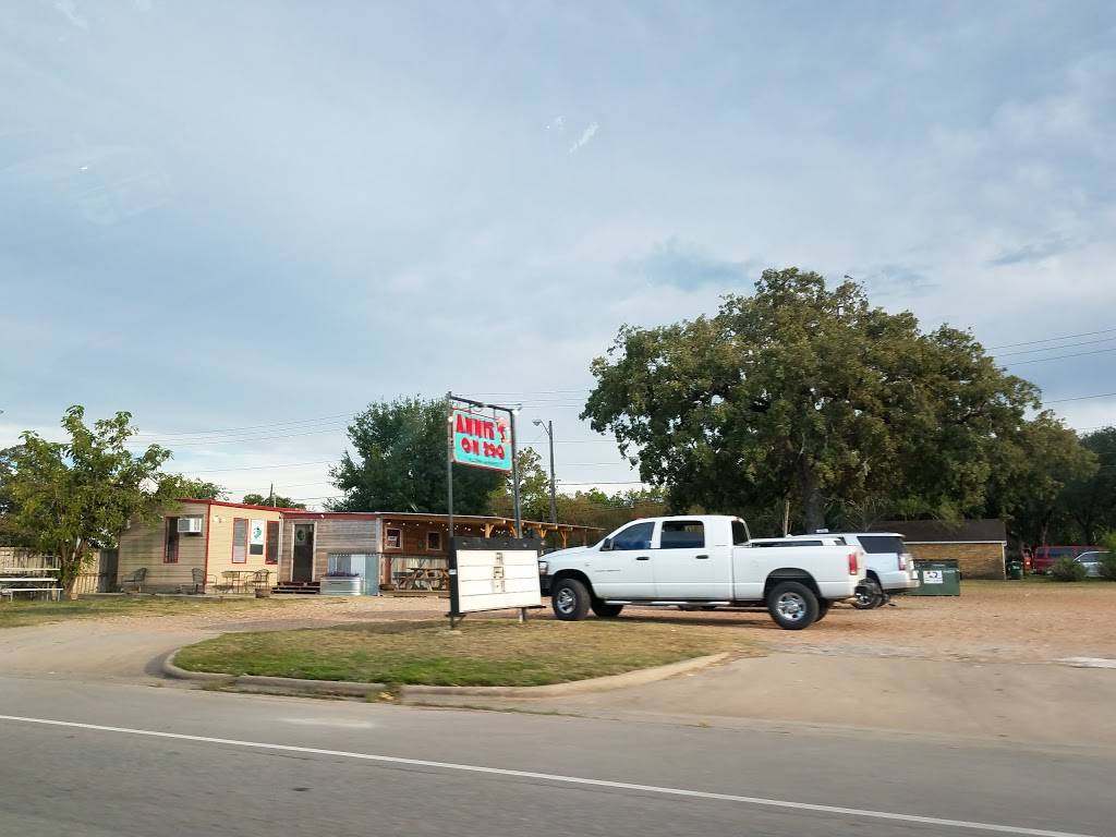 Annies On 290 | restaurant | 1340 E Austin St, Giddings, TX 78942, USA | 9795423038 OR +1 979-542-3038
