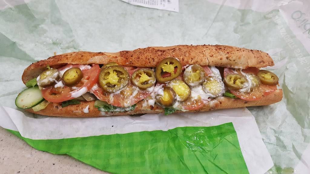 QuickChek | cafe | 2686 Middle Country Rd, Lake Grove, NY 11755, USA | 6317371484 OR +1 631-737-1484
