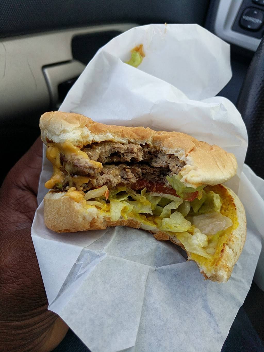 Buddy Burgers - Restaurant | 600 S Oxnard Blvd, Oxnard, CA 93030, USA