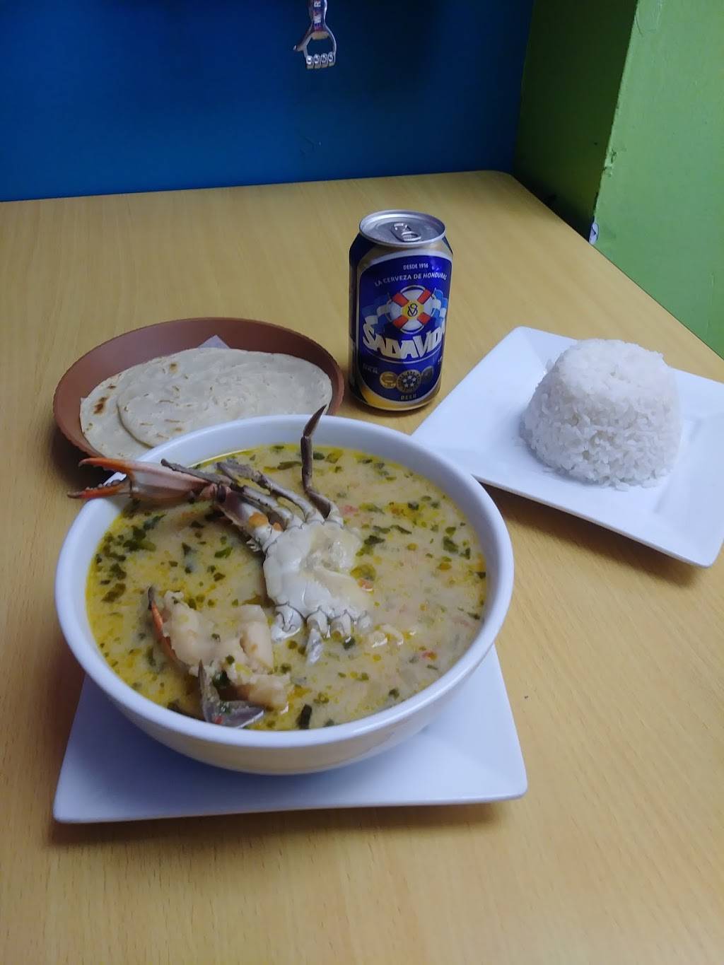 Pollo Chuco de Jam Pedro Sula | meal delivery | 506 48th St, Union City, NJ 07087, USA | 2018653000 OR +1 201-865-3000