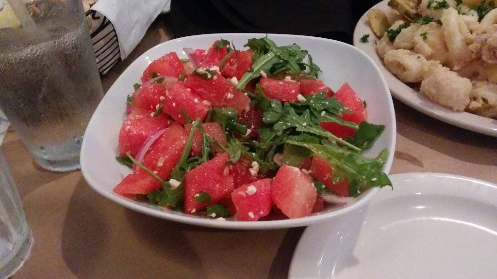 Lolas Bistro & Grill | restaurant | 161 Woodford Ave, Plainville, CT 06062, USA | 8603515459 OR +1 860-351-5459