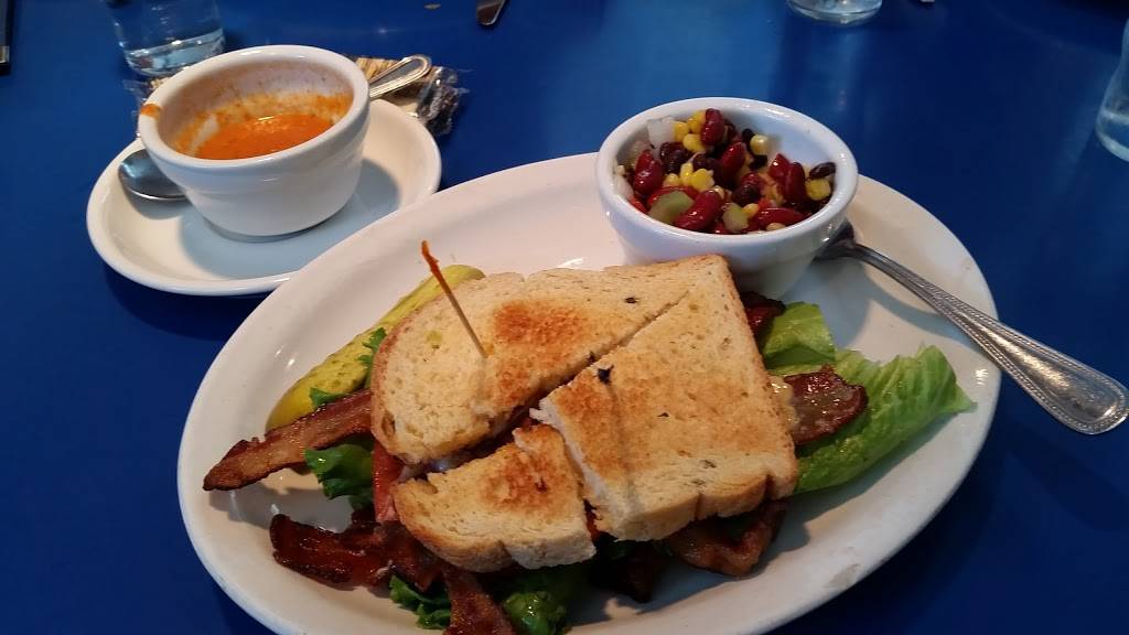 Monty's Blue Plate Diner 2089 Atwood Avenue, Madison, WI 53704, USA