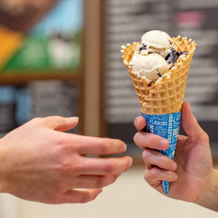 Ben & Jerrys | bakery | 6 Promenade St Unit 1003, Bluffton, SC 29910, USA | 8438375555 OR +1 843-837-5555