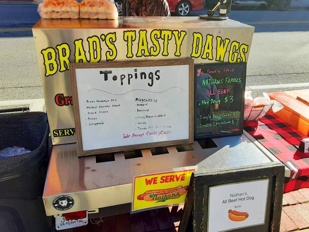 Brads Tasty Dawgs | meal takeaway | Marion, VA 24354, USA | 2762437050 OR +1 276-243-7050