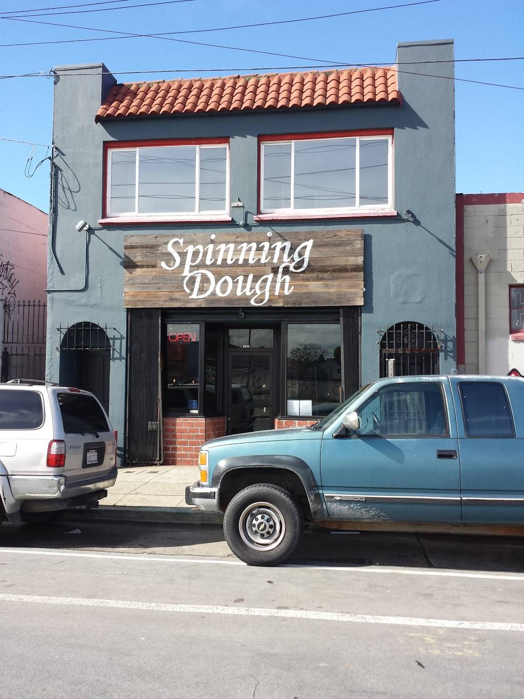 Spinning Dough | restaurant | 2935 Market St, Oakland, CA 94608, USA | 5102509882 OR +1 510-250-9882
