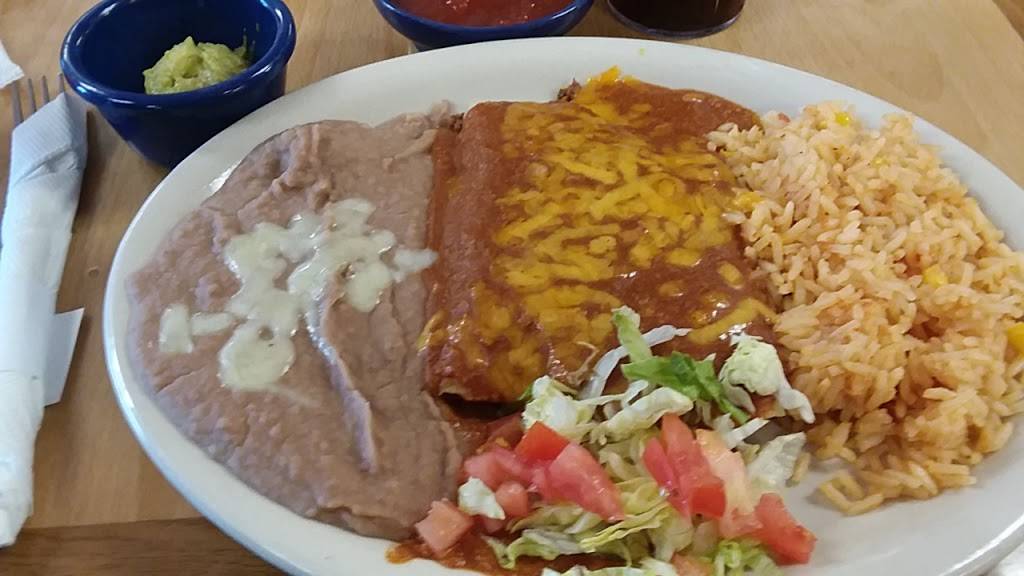 Little Don Juans Mexican restaurant | restaurant | 100 E Main St, Naples, TX 75568, USA | 9038970024 OR +1 903-897-0024