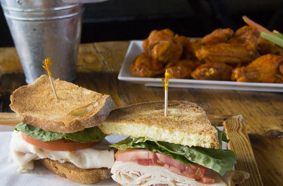 Green Rock Tap & Grill | restaurant | 70 Hudson St, Hoboken, NJ 07030, USA | 2013865600 OR +1 201-386-5600