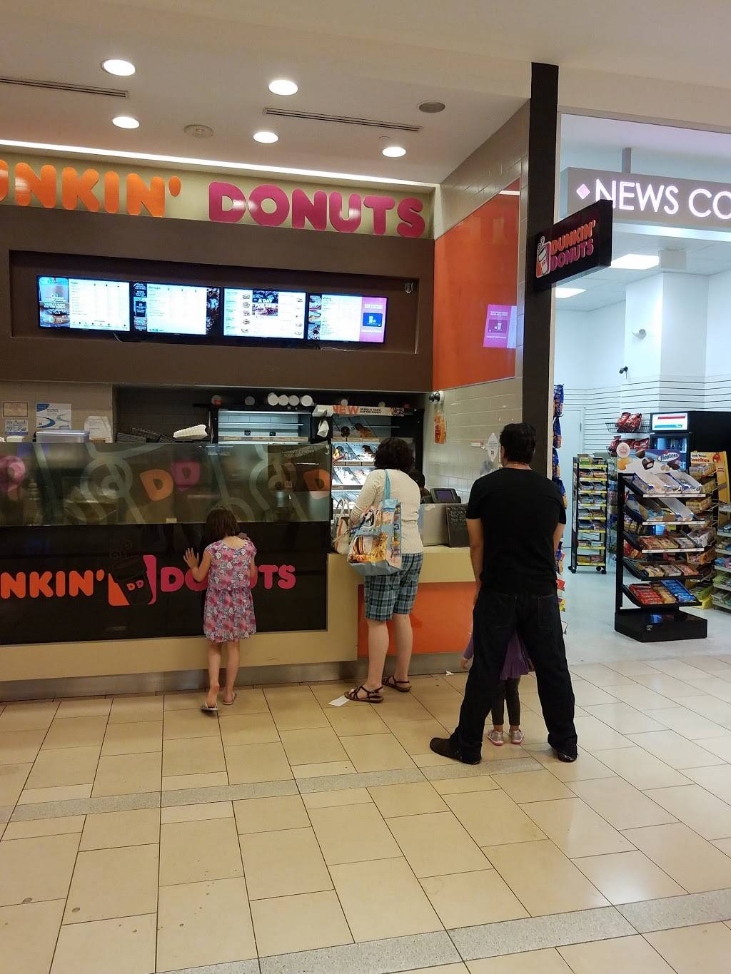 Dunkin Donuts | cafe | 5065 Main St, Trumbull, CT 06611, USA | 2033749009 OR +1 203-374-9009