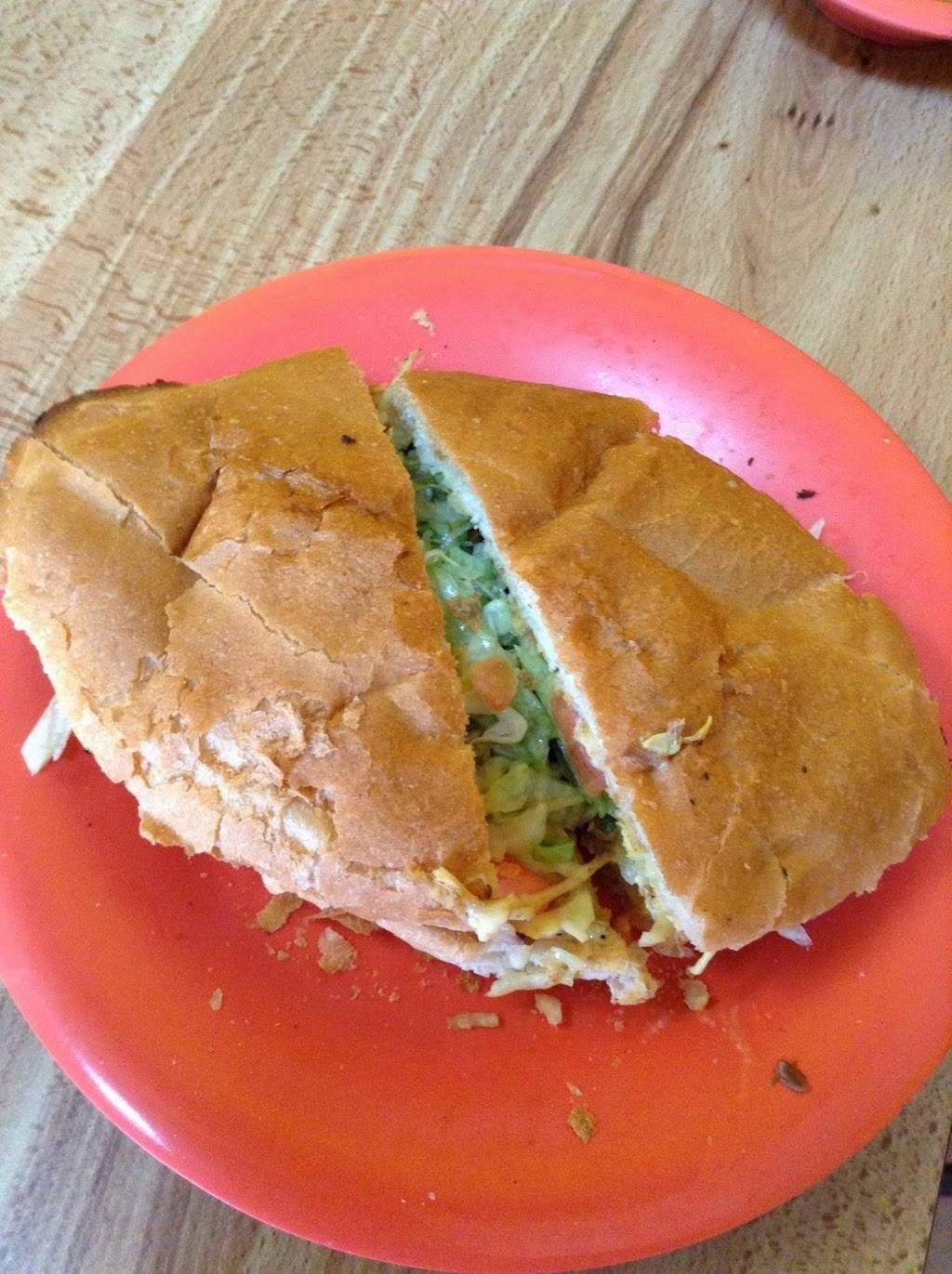 Taqueria La Fiesta | meal delivery | 529 W Cross St, Ypsilanti, MI 48197, USA | 7344779240 OR +1 734-477-9240