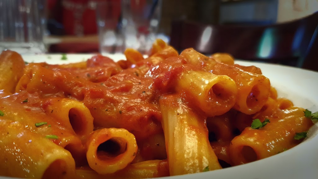 Salernos Pizza of Chicago | meal delivery | 1201 W Grand Ave, Chicago, IL 60622, USA | 3126663444 OR +1 312-666-3444