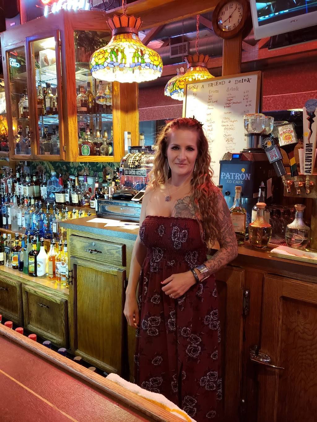 Quincys Pub & Cafe | night club | 6590 Commerce Blvd # D, Rohnert Park, CA 94928, USA | 7075851079 OR +1 707-585-1079