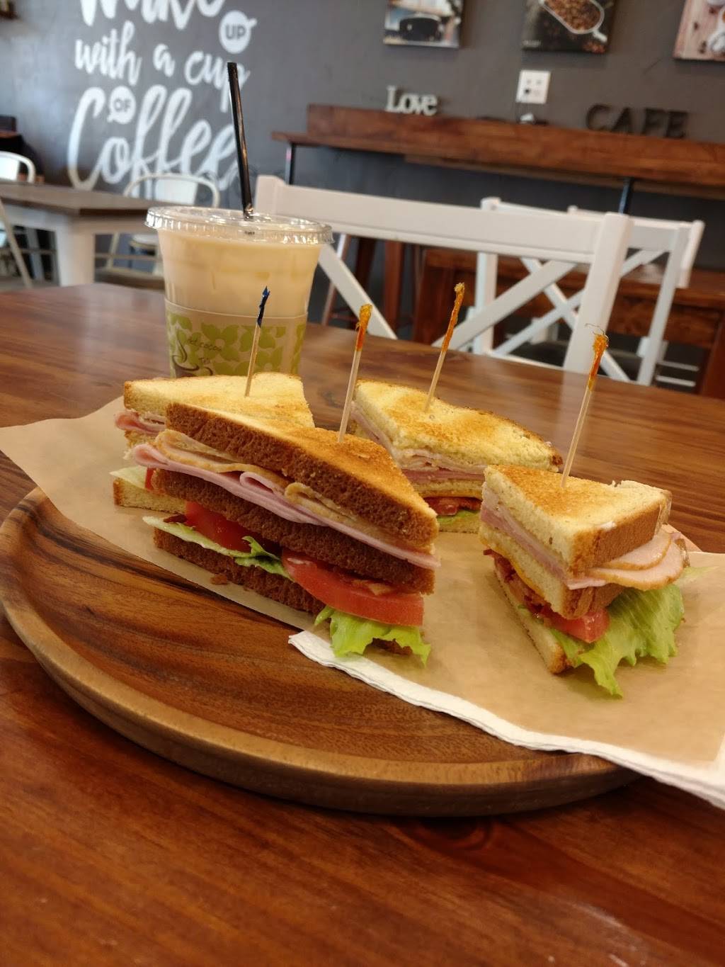 Village Cafe & Bakery | cafe | 85 Village Ln, Colleyville, TX 76034, USA | 6823254080 OR +1 682-325-4080