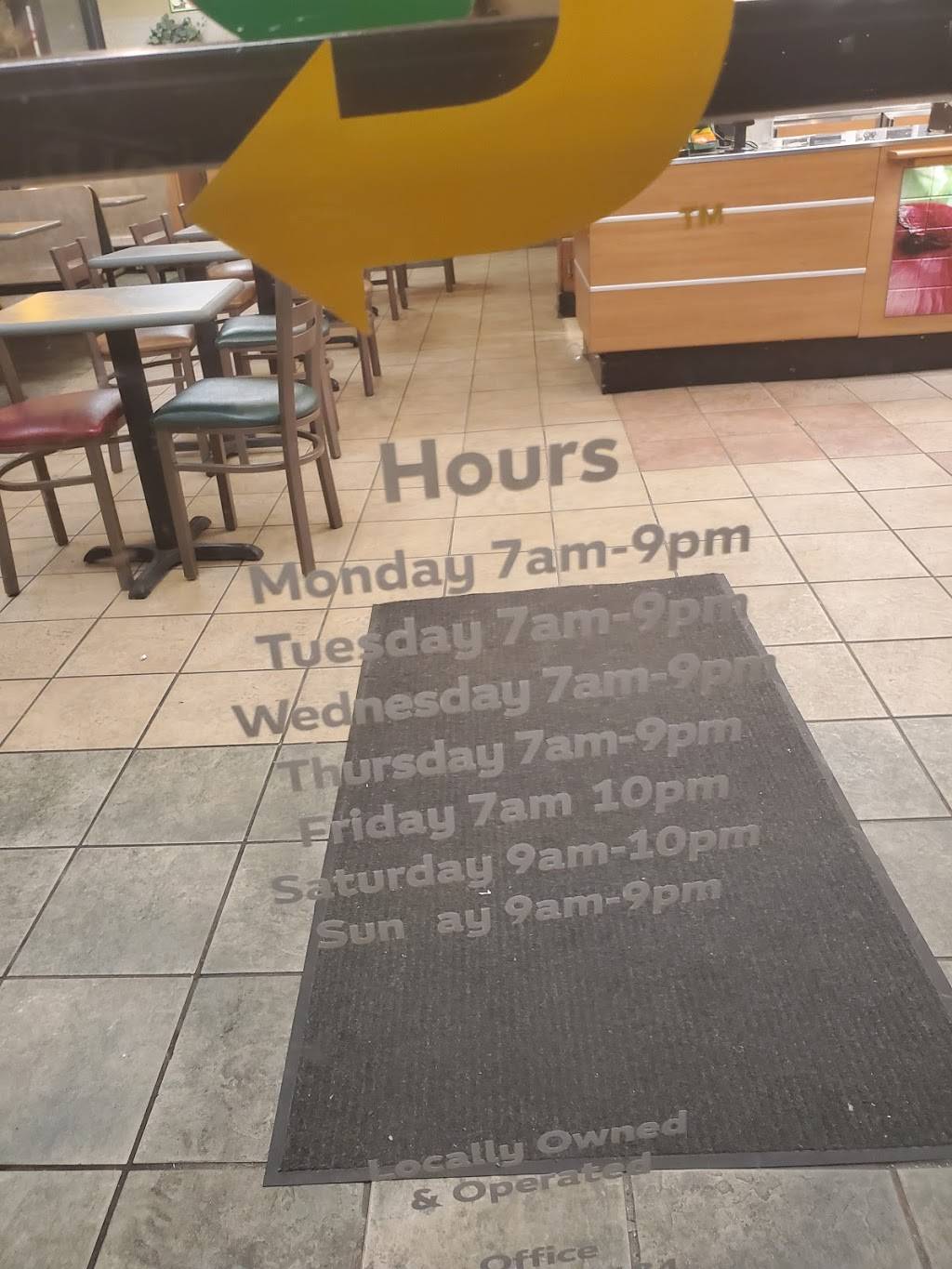 Subway | meal takeaway | 17708 S Golden Rd, Golden, CO 80401, USA | 3032797466 OR +1 303-279-7466