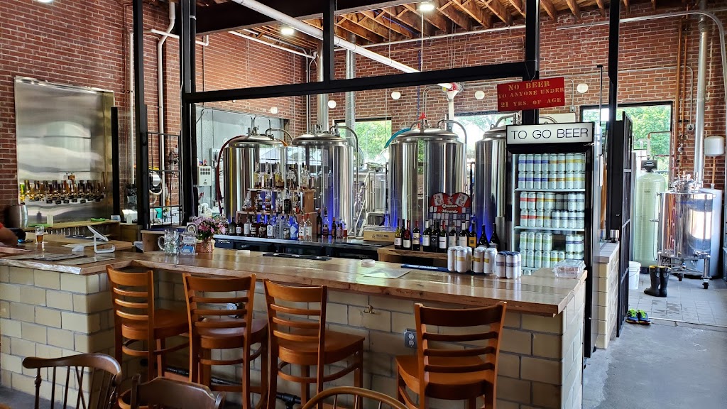 Millpond Brewing and Incubator | restaurant | 308 E Washington St, Millstadt, IL 62260, USA | 6184769933 OR +1 618-476-9933