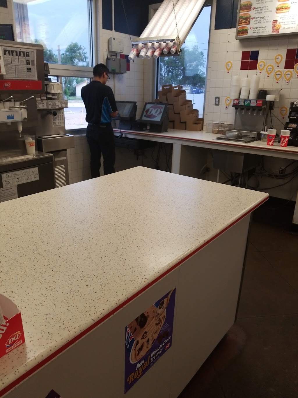 Dairy Queen | restaurant | 215 Oak Ave, Dalhart, TX 79022, USA | 8062494987 OR +1 806-249-4987