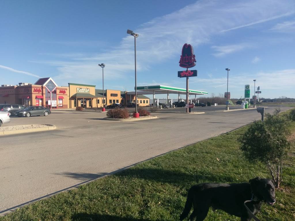 Columbus West Travel Center | bakery | 2200 W James St, Columbus, WI 53925, USA | 9206239740 OR +1 920-623-9740