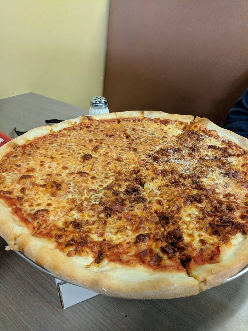 Brooklyn Pizzeria | restaurant | 4411 Ramsey St, Fayetteville, NC 28311, USA | 9104914585 OR +1 910-491-4585