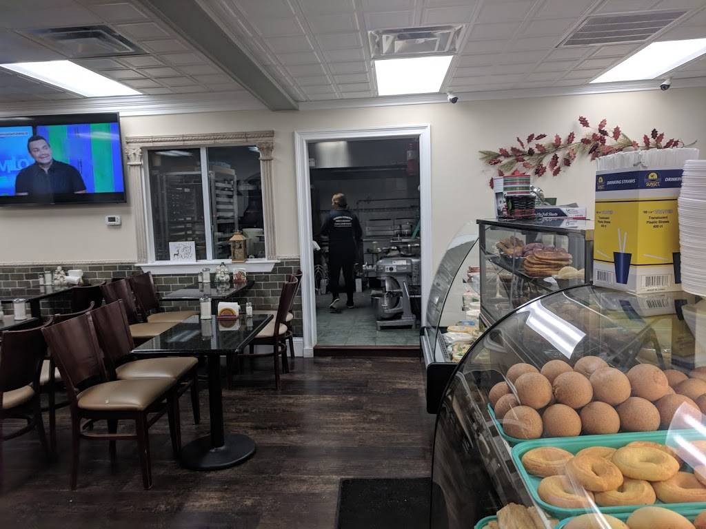 Caprichos Antioquenos Bakery | bakery | 173 Lonsdale Ave, Pawtucket, RI 02860, USA | 4017289495 OR +1 401-728-9495