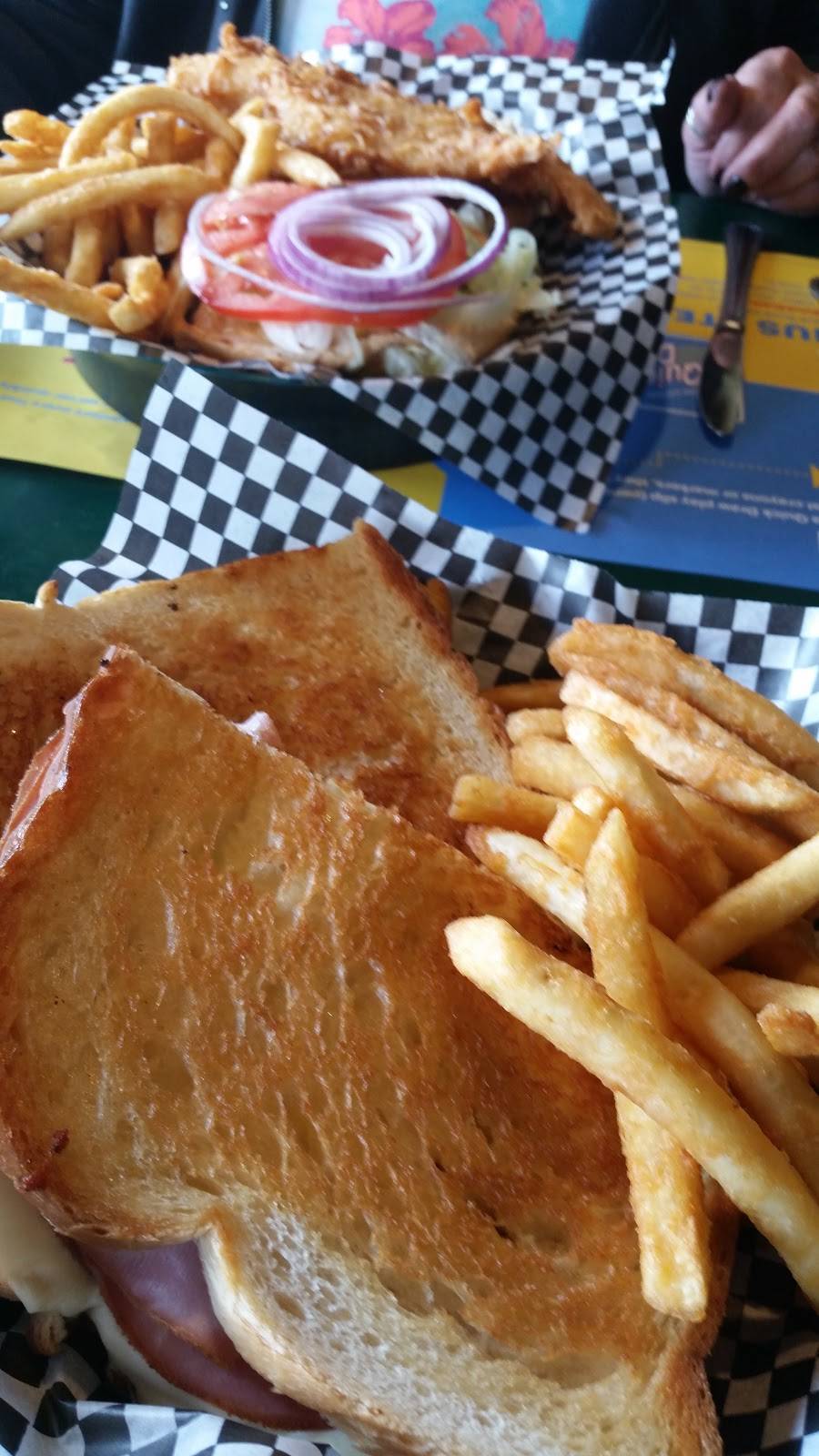 Devaneys Riverside Grill Inc | restaurant | 9347 Stickle Rd, Weedsport, NY 13166, USA | 3158346352 OR +1 315-834-6352