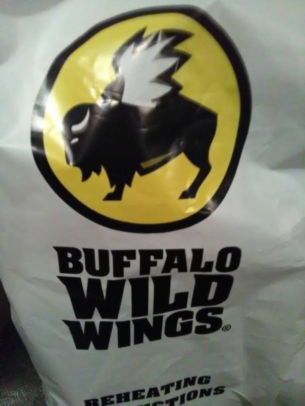 Buffalo Wild Wings | meal takeaway | 231 N Main St, Sikeston, MO 63801, USA | 5734812999 OR +1 573-481-2999