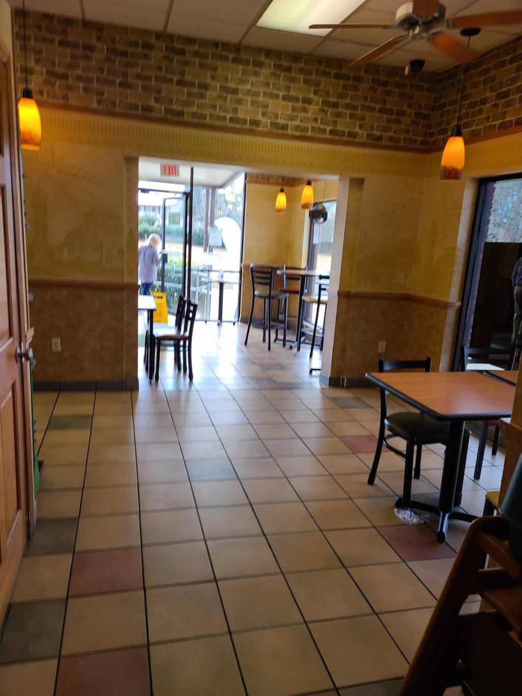 Subway | meal takeaway | 607 Hill St, Ellisville, MS 39437, USA | 6012829582 OR +1 601-282-9582