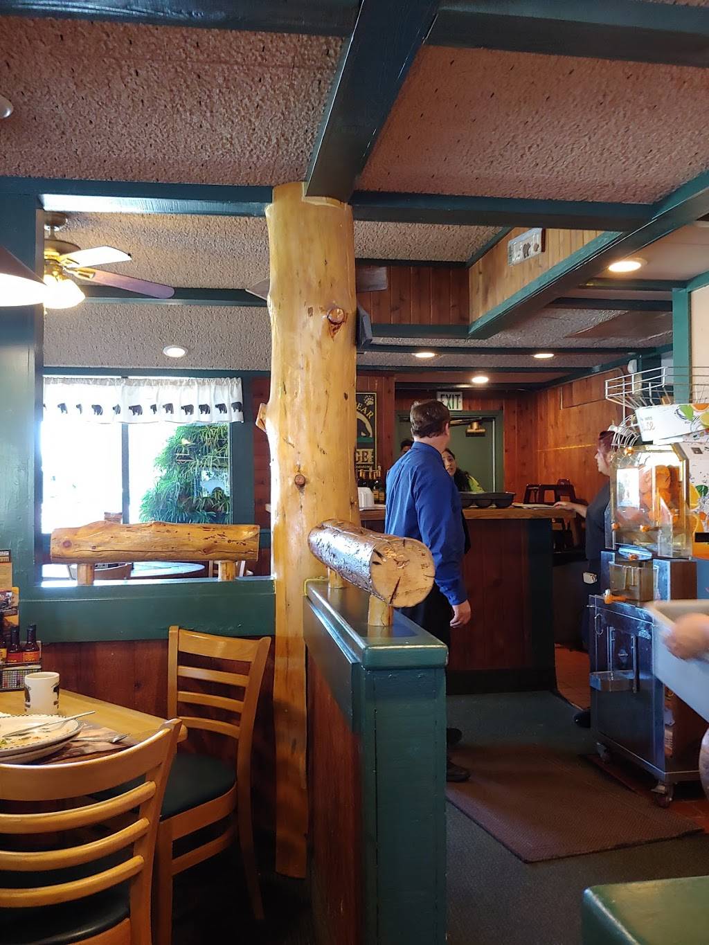 Rohnert Park Black Bear Diner - Restaurant | 6255 Commerce Blvd