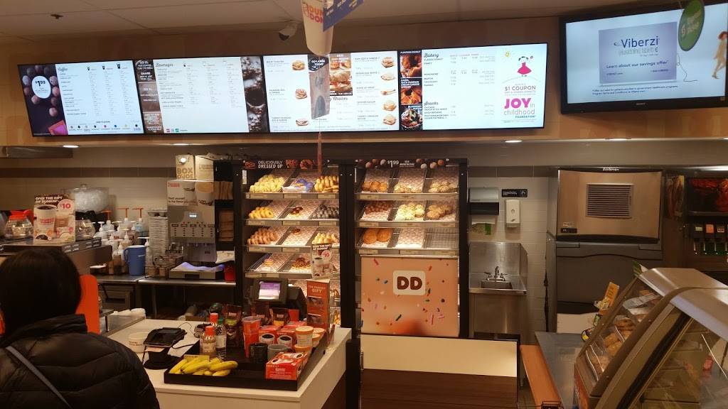 Dunkin Donuts | cafe | 700 Plaza Dr, Secaucus, NJ 07094, USA | 2016179200 OR +1 201-617-9200