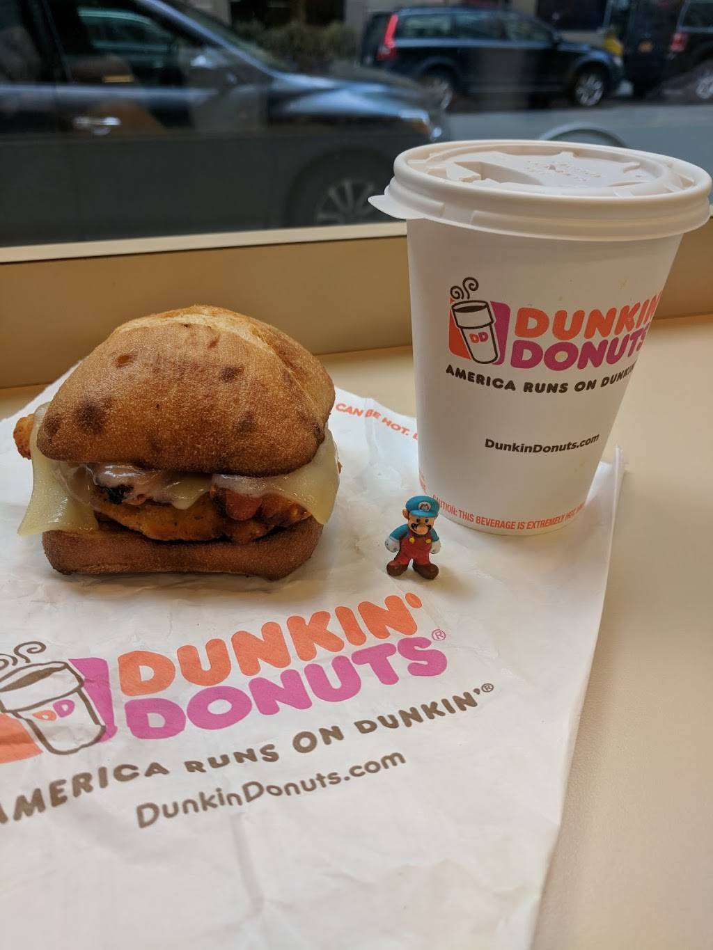Dunkin Donuts | cafe | 90 Broad St, New York, NY 10004, USA | 2124227991 OR +1 212-422-7991