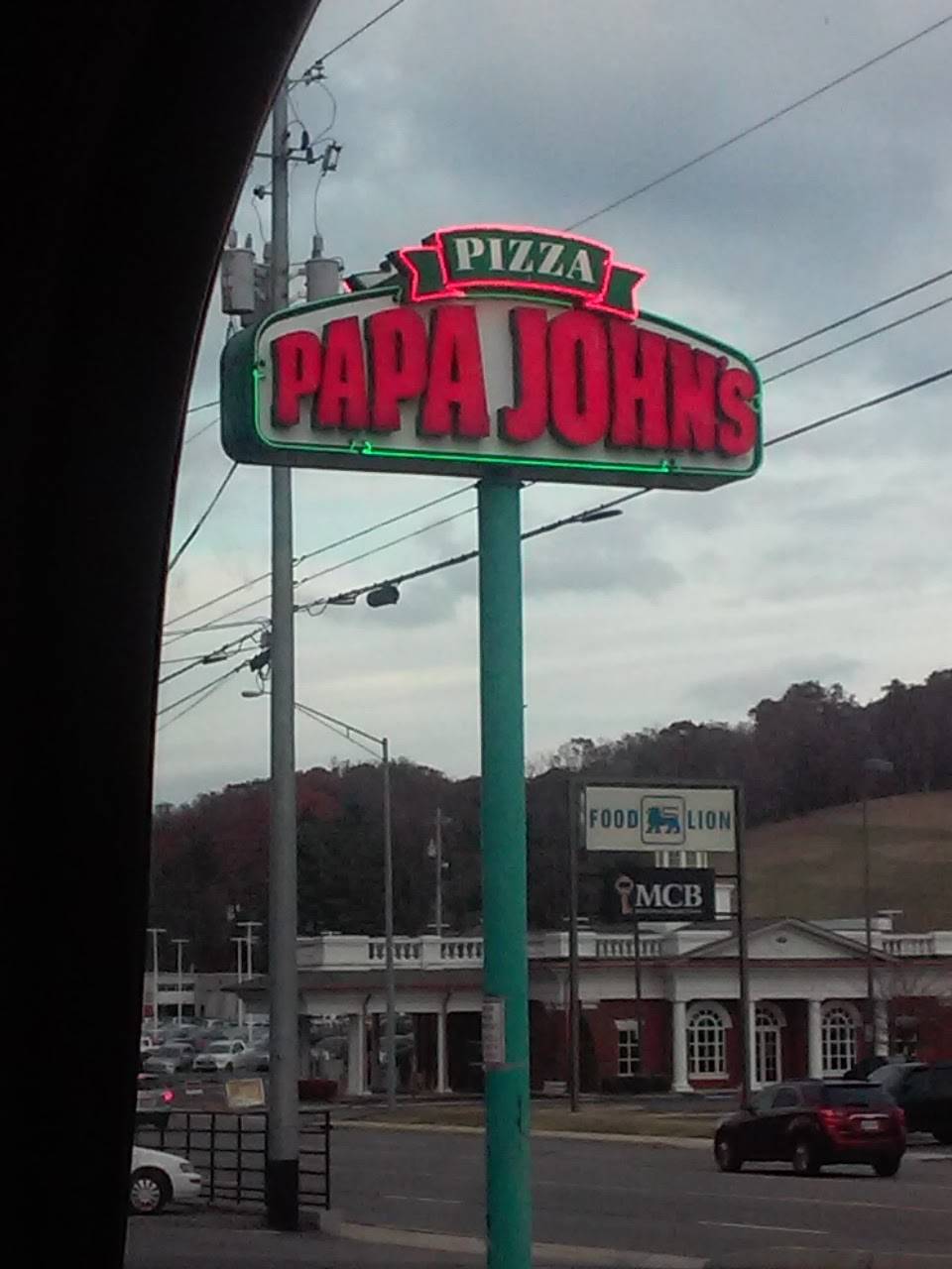 Papa John's Pizza Restaurant 3111 Bristol Hwy, Johnson City, TN