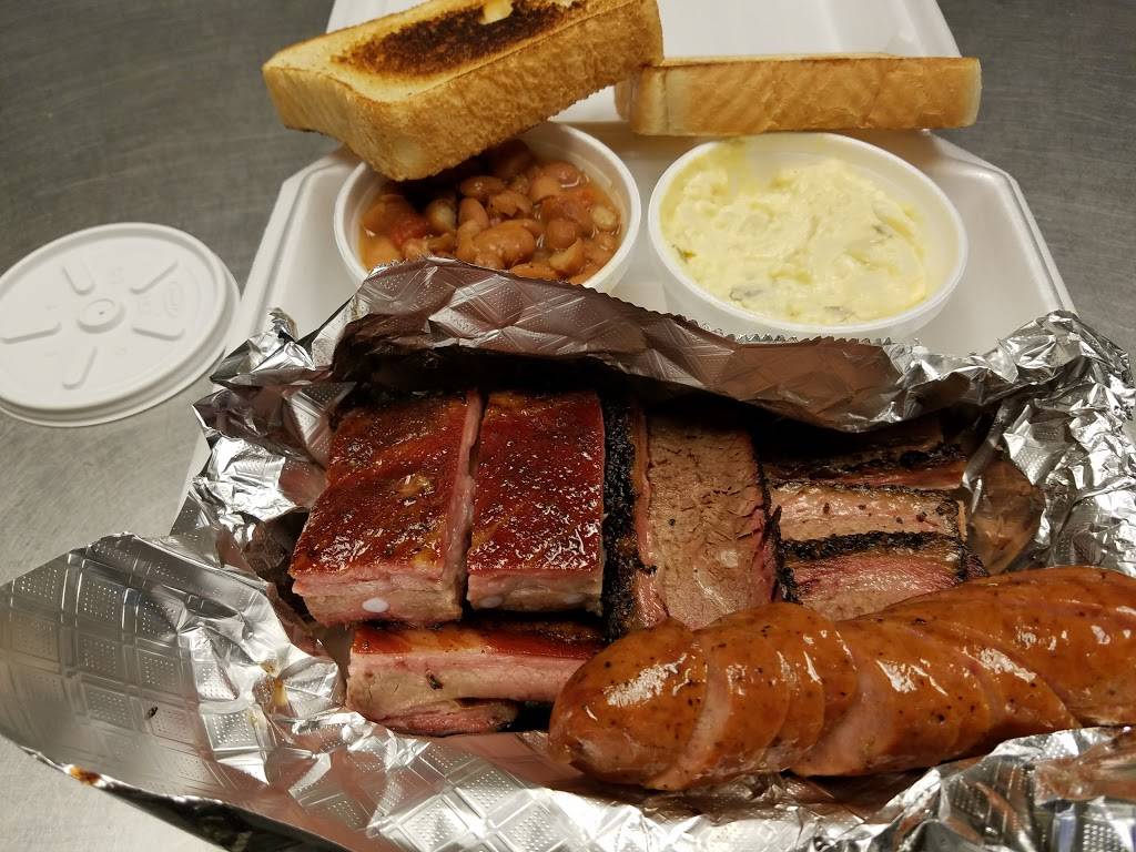 Harris BBQ - Restaurant | 220 US-77, Waxahachie, TX 75165, USA