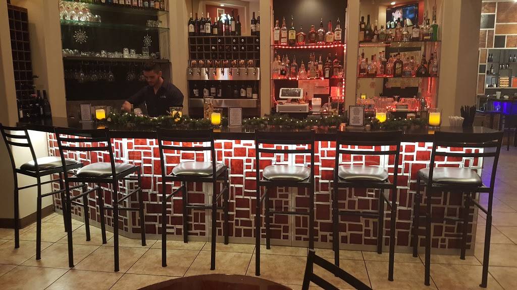Leos Asian Bistro | night club | 2808 S Main St, Lindale, TX 75771, USA | 9038825367 OR +1 903-882-5367