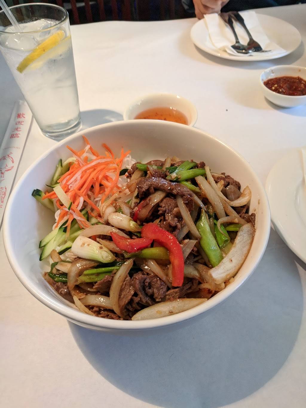 Vietasia Restaurant | restaurant | 1295 E Dunne Ave #140, Morgan Hill, CA 95037, USA | 4087826000 OR +1 408-782-6000