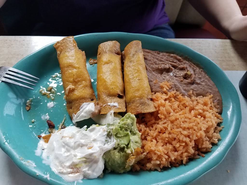 Reynaldos | restaurant | 306 E Washington St, Stephenville, TX 76401, USA | 2549187396 OR +1 254-918-7396