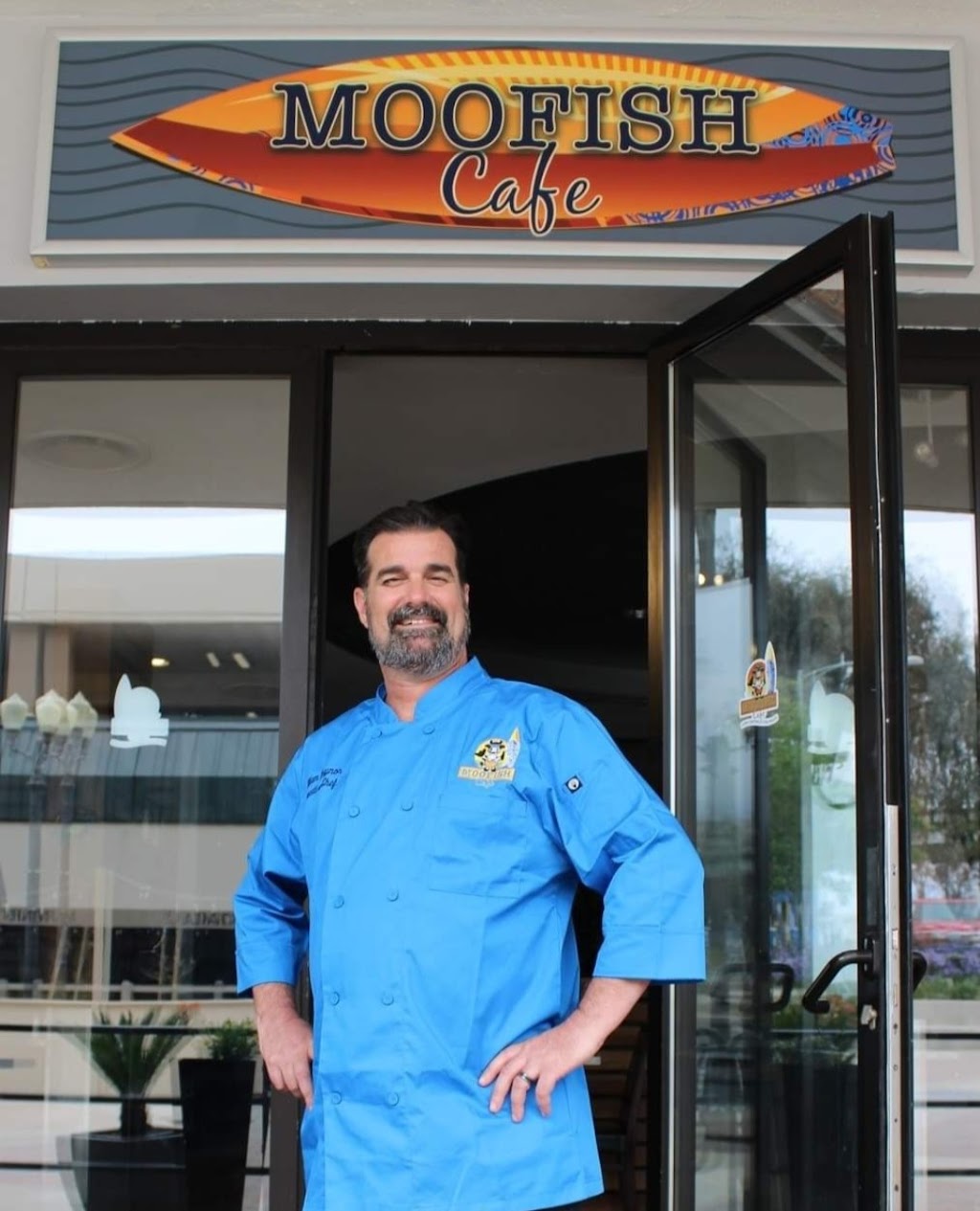 Moofish Cafe’ | restaurant | 450 E Harbor Blvd, Ventura, CA 93001, USA | 8772276963 OR +1 877-227-6963