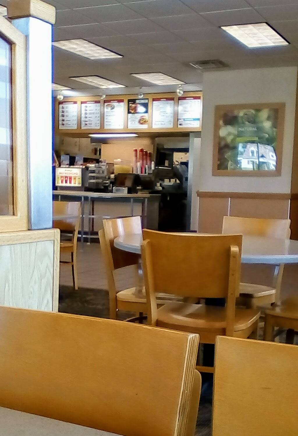 Wendys | restaurant | 1830 Broadview Blvd, Natrona Heights, PA 15065, USA | 7242262248 OR +1 724-226-2248