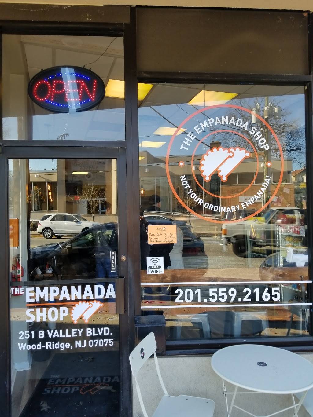 The Empanada Shop | restaurant | 251 B Valley Blvd, Wood-Ridge, NJ 07075, USA | 2015592165 OR +1 201-559-2165