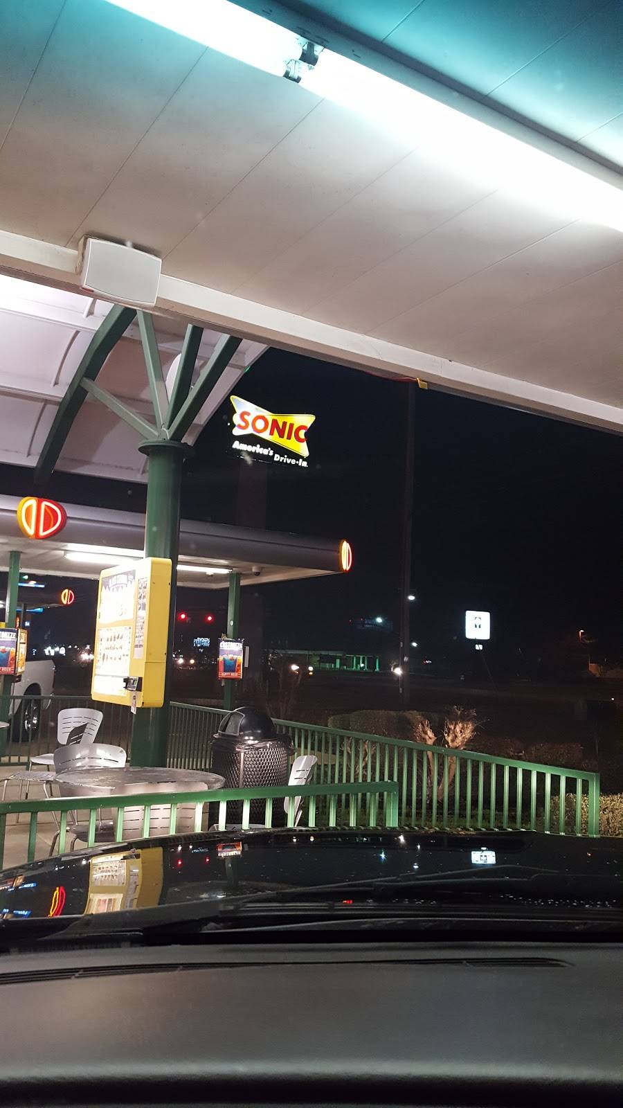 Sonic Drive-In | restaurant | 1116 N 2nd St, Booneville, MS 38829, USA | 6627289055 OR +1 662-728-9055