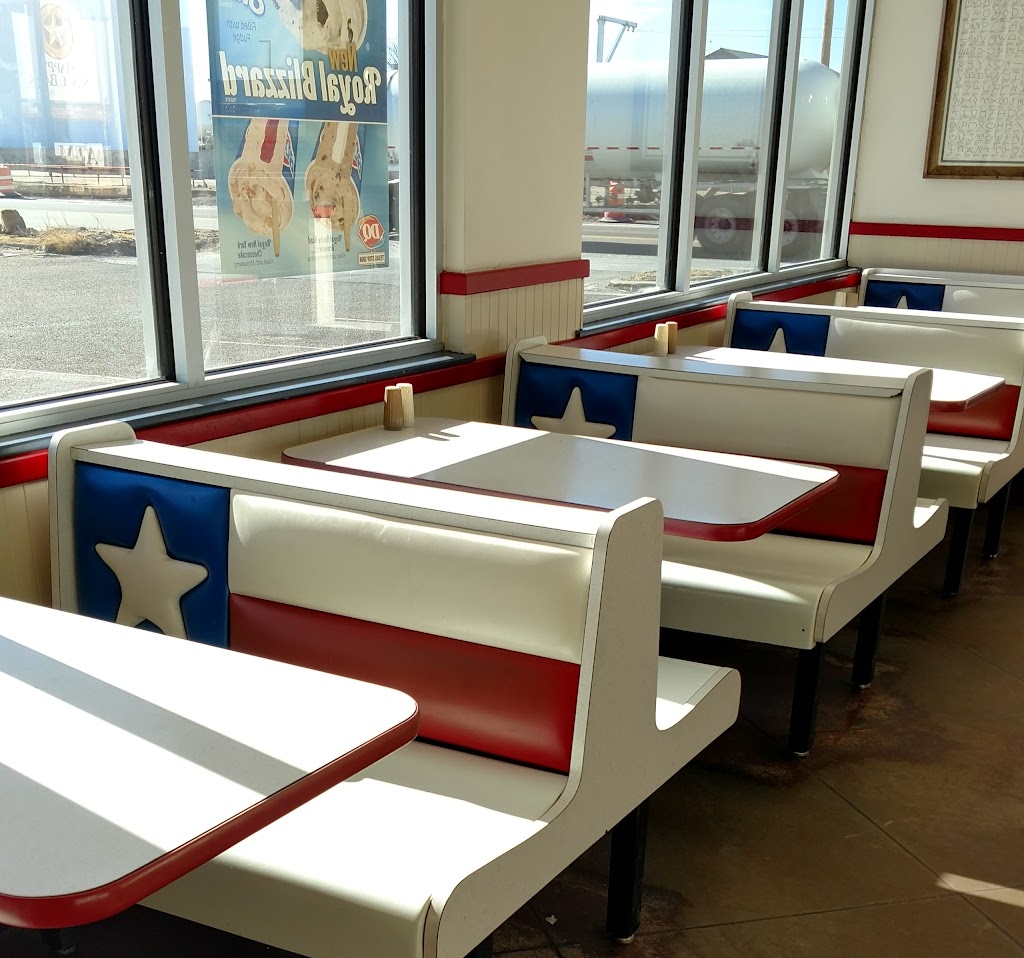 Dairy Queen | restaurant | 215 Oak Ave, Dalhart, TX 79022, USA | 8062494987 OR +1 806-249-4987
