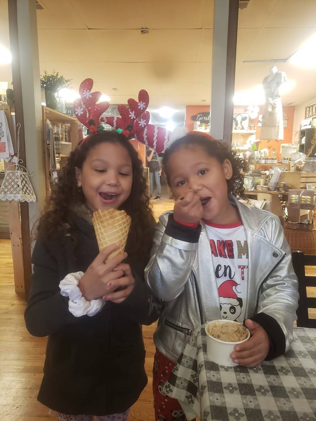 Homestead Kitchen & Bakery | restaurant | 719 Eighth St, Baldwin City, KS 66006, USA | 7857663442 OR +1 785-766-3442